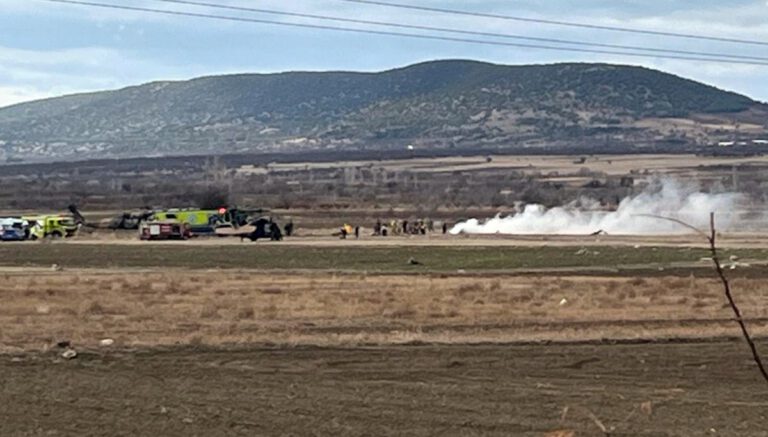 SON DAKİKA HABERİ: Isparta'da askeri helikopter düştü! Biri tuğgeneral 5 asker şehit oldu