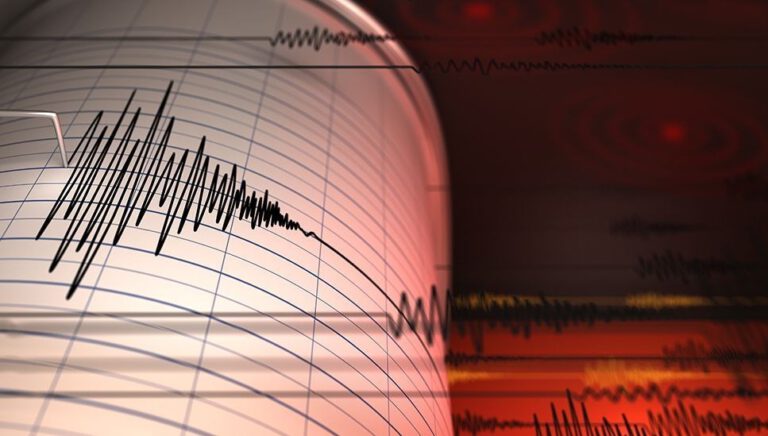 Akdeniz'de 4,4 büyüklüğünde deprem | Son depremler