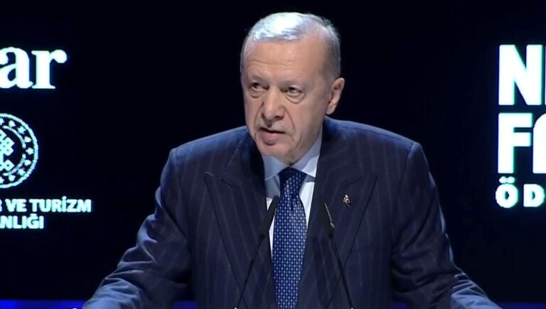 Cumhurbaşkanı Erdoğan: Ayasofya'yı açmak bize nasip oldu