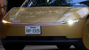 Cybercab, Hisse Değeri Düşen Tesla'nın Kurtuluşu Olabilir